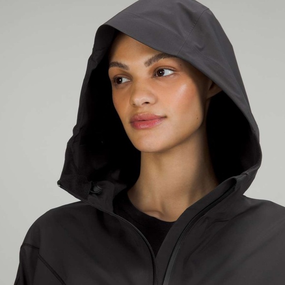 Lululemon Cropped Jacket - Picture 5 of 10